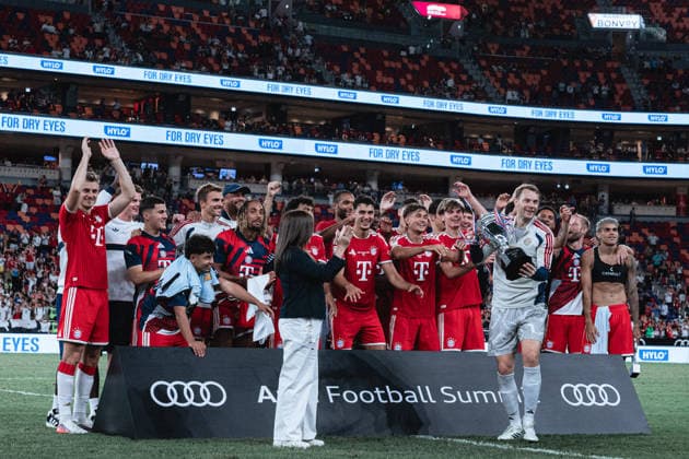 August 7, 2026, Hong Kong, China: FC Bayern Munich team celebration during Audi Football Summit 2026 Between FC Bayern Munich and Aston Villa at Kai Tak Stadium in Hong Kong on August 7, 2026. Hong Kong China - ZUMAn333 20260807_znp_n333_002 Copyright: xKaxLokxNgx