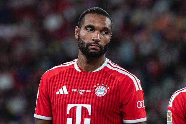 August 7, 2026, Hong Kong, China: JONATHAN TAH 4 FC Bayern Munich in action during Audi Football Summit 2026 Between FC Bayern Munich and Aston Villa at Kai Tak Stadium in Hong Kong on August 7, 2026. Audi Football Summit 2026 FC Bayern Munich 2:1 Aston Villa  - ZUMAn333 20260807_znp_n333_040 Copyright: xKaxLokxNgx