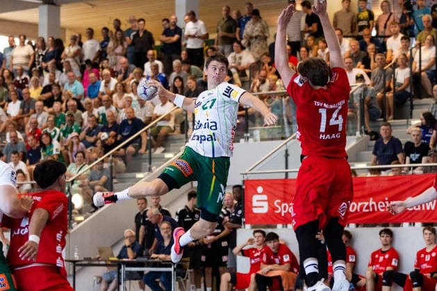 Oskar SUNNEFELDT (FRISCH AUF! Goeppingen, 27) erzielt ein Tor, Aktion, Torwurf GER, FRISCH AUF! Goeppingen vs. TSV Neuhausen Filder, Handball, Vorbereitung, Turnier, S-Cup Altensteig, Viertelfinale, Spielzeit 2026 2027, 07.08.2026, GER, FRISCH AUF! Goeppingen vs. TSV Neuhausen Filder, Handball, Vorbereitung, Turnier, S-Cup Altensteig, Viertelfinale, Spielzeit 2026 2027, 07.08.2026, Altensteig *** Oskar SUNNEFELDT, FRISCH AUF Goeppingen, No. 27, scores a goal, play, shot on goal GER, FRISCH AUF Goeppingen vs. TSV Neuhausen Filder, handball, preseason, tournament, S Cup Altensteig, Quarterfinals, 2026–2027 season, August 7, 2026, GER, FRISCH AUF Goeppingen vs. TSV Neuhausen Filder, handball, preseason, tournament, S Cup Altensteig, quarterfinals, 2026–2027 season, August 7, 2026, Altensteig Copyright: xEibnerxPressefoto OliverxSchmidtx EP_OST