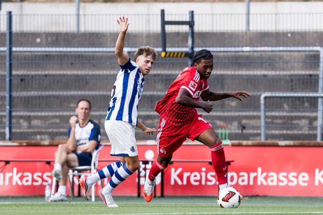 COLOGNE, GERMANY - AUGUST 07: Reigan Heskey (1. FC Koeln, 11) controls the ball during a friendly match of season 2026 27 between 1. FC Köln vs. Real Sociedad San Sebastian at Geissbockheim on August 07, 2026 in Cologne, Germany. North Rhine Westphalia Germany Copyright: xSteffiexWunderlx