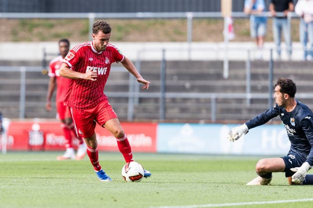 COLOGNE, GERMANY - AUGUST 07: Luca Waldschmidt (1. FC Koeln, 7) controls the ball during a friendly match of season 2026 27 between 1. FC Köln vs. Real Sociedad San Sebastian at Geissbockheim on August 07, 2026 in Cologne, Germany. North Rhine Westphalia Germany Copyright: xSteffiexWunderlx