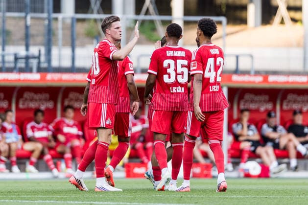 COLOGNE, GERMANY - AUGUST 07: Marius Buelter (Bülter, Bulter, 1. FC Koeln, 30) celebrates scoring the 2:0 goal with his teammates during a friendly match of season 2026 27 between 1. FC Köln vs. Real Sociedad San Sebastian at Geissbockheim on August 07, 2026 in Cologne, Germany. North Rhine Westphalia Germany Copyright: xSteffiexWunderlx