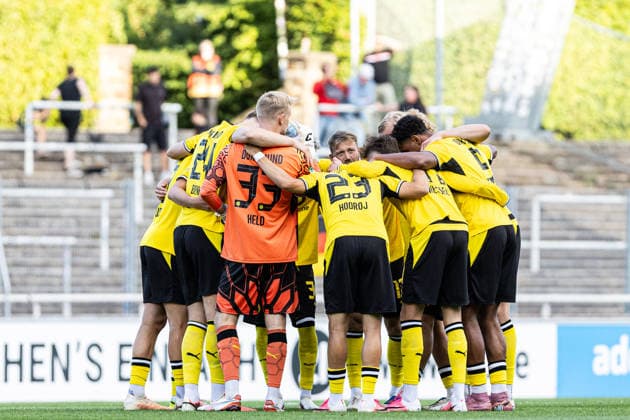 Regionalliga West: Borussia Dortmund II - 1.FC Köln II, 07.08.2026 Borussia Dortmund U23 im Teamkreis bis zum Spielbeginn. Regionalliga West: Borussia Dortmund II - 1.FC Köln II, Rote Erde, Dortmund; 07.08.2026 DFB regulations prohibit any use of photographs as image sequences and or quasi video. *** Regionalliga West: Borussia Dortmund II vs. 1. FC Köln II, August 7, 2026: Borussia Dortmund U23 in the team circle until kickoff of the Regionalliga West match between Borussia Dortmund II and 1. FC Köln II, Rote Erde, Dortmund, August 7, 2026. DFB regulations prohibit any use of photographs as image sequences and or quasi-video. Copyright: xBEAUTIFULxSPORTS Buriakovx