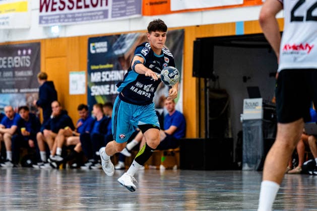 07.08.2026, xdobgx, Handball Heide-Cup 2026, HSV Hamburg - HOJ Elite v.l. Alem Hdzic (Handball Verein Hamburg, 77) am Ball, plays the ball Schneverdingen *** August 7, 2026, xdobgx, 2026 Heide Cup Handball Tournament, HSV Hamburg HOJ Elite vs. Alem Hdzic Handball Sport Verein Hamburg, 77 on the ball, plays the ball Schneverdingen