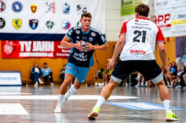 07.08.2026, xdobgx, Handball Heide-Cup 2026, HSV Hamburg - HOJ Elite v.l. Nicolaj Jorgensen (Handball Verein Hamburg, 11) am Ball, plays the ball Schneverdingen *** August 7, 2026, xdobgx, 2026 Heide Cup Handball Tournament, HSV Hamburg HOJ Elite vs. Nicolaj Jorgensen Handball Sport Verein Hamburg, 11 on the ball, plays the ball Schneverdingen