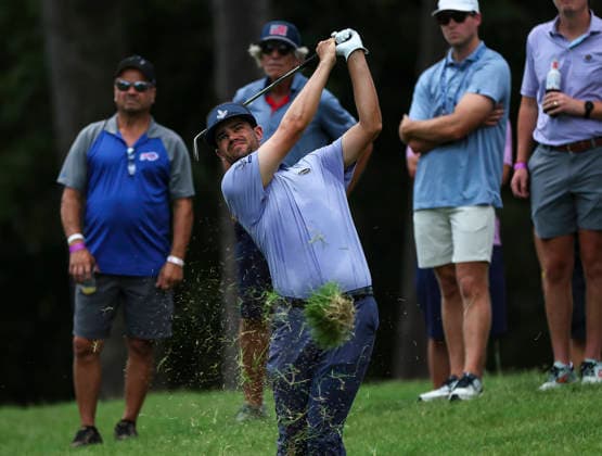 August 7, 2026: Beau Hossler hits ball at 10th hole during 2nd Round at 2026 Wyndham Championship, Sedgefield Country Club in Greensboro, North Carolina. CSM Greensboro United States of America - ZUMAc04_ 20260807_zma_c04_002 Copyright: xDavidxBeachx