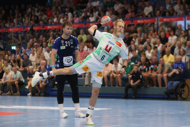07.08.2026, xtgx, Handball Turnier, EHV Aue - SC Magdeburg emspor, v.l. Matthias Musche (Magdeburg, 6) wirft Tor, Torschuetze, erzielt Tor, Treffer, scores the goal Lößnitz *** August 7, 2026, xtgx, Handball Tournament, EHV Aue vs. SC Magdeburg emspor, from left: Matthias Musche (Magdeburg), 6 takes a shot, goal scorer, scores a goal, Lößnitz