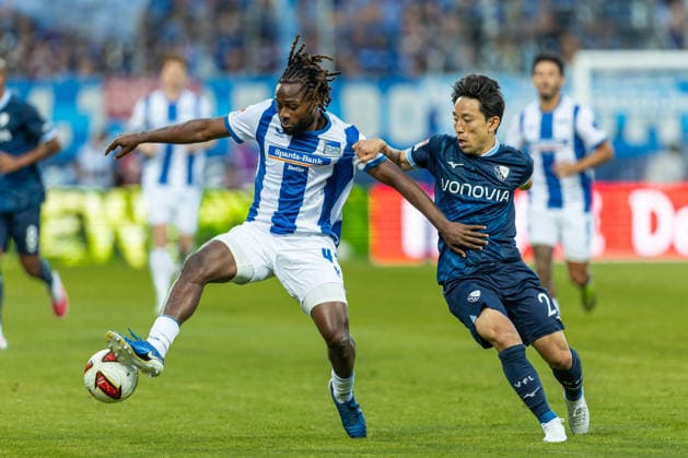 Deyovaisio Zeefuik (Hertha BSC Berlin) und Koji Miyoshi (VfL Bochum) im Zweikampf waehrend des spiels der 2. Bundesliga zwischen VfL Bochum und Hertha BSC, Vonovia Ruhrstadion am 07. August 2026 in Bochum, Deutschland. (Foto von xxx DeFodi Images) +++ Deyovaisio Zeefuik (Hertha BSC Berlin) und Koji Miyoshi (VfL Bochum) battle for the ball during the 2nd Bundesliga match between VfL Bochum and Hertha BSC at Vonovia Ruhrstadion on August 7, 2026 in Bochum, Germany. (Photo by xxx DeFodi Images) DFB DFL REGULATIONS PROHIBIT ANY USE OF PHOTOGRAPHS AS IMAGE SEQUENCES AND OR QUASI-VIDEO. - *** Deyovaisio Zeefuik of Hertha BSC Berlin and Koji Miyoshi of VfL Bochum battle for the ball during the 2. Bundesliga match between VfL Bochum and Hertha BSC at the Vonovia Ruhrstadion on August 7, 2026, in Bochum, Germany Photo by xxx DeFodi Images Deyovaisio Zeefuik of Hertha BSC Berlin and Koji Miyoshi of VfL Bochum battle for the ball during the 2. Bundesliga match between VfL Bochum and Hertha BSC at Vonovia Ruhrstadion on August 7, 2026 in Bochum, Germany. Photo by xxx DeFodi Images. DFB and DFL regulations prohibit any use of photographs as image sequences and or quasi-video.