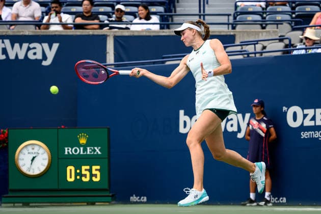 August 7, 2026, Toronto, Ontario, Canada: ELENA RYBAKINA of Kazakhstan returns the ball during her third-round match against Ann Li of the United States at the National Bank Open, part of the Hologic WTA, Tennis Damen Tour, at Sobeys Stadium. Tennis 2026: WTA 1000 National Bank Open Presented By Rogers.  - ZUMAr228 20260807_znp_r228_005 Copyright: xVasiliyxRyabykhx
