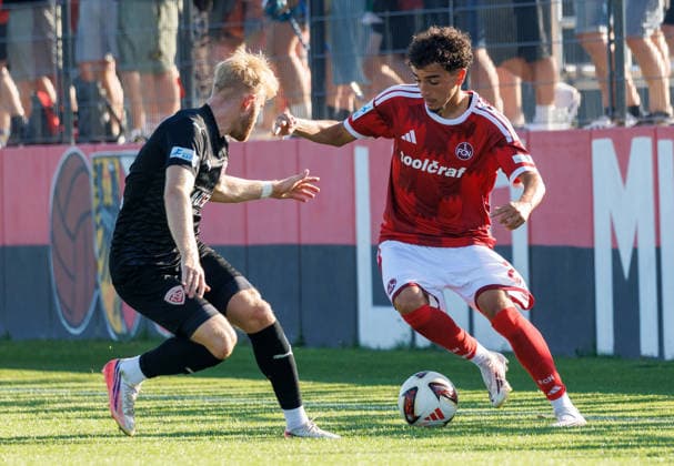 07.08.2026 - Fussball - Saison 2026 2027 - Regionalliga Bayern - 03. Spieltag: 1. FC Nürnberg FCN II ( Club ) - TSV Buchbach - DaMa - xdaxmax - Jonas Wieselberger (37, TSV Buchbach ) Nizar Üstel Uestel (21, 1. FC Nürnberg FCN II ) *** August 7, 2026 Soccer Season 2026–2027 Bavarian Regional League 03 Matchday 1 FC Nuremberg FCN II Club TSV Buchbach Women s Team xdaxmax Jonas Wieselberger 37, TSV Buchbach Nizar Üstel Uestel 21, 1 FC Nuremberg FCN II