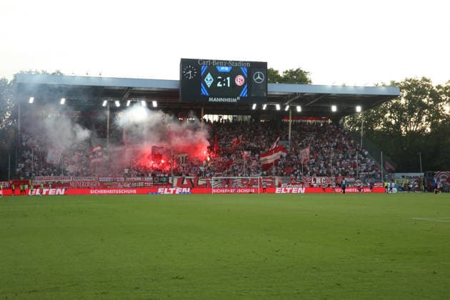 07.08.2026, xrekx, Fussball 3.Liga, SV Waldhof Mannheim - Fortuna Düsseldorf v.l. Fortuna Fans ,Stimmung, Schals, Ultras, Zuschauer, Besucher, Choreo, Choreografie, atmosphere, scarves, spectators, visitors Anzeigetafel, Videowall, Scoreboard, Info, Werbung 2:1 (DFL DFB REGULATIONS PROHIBIT ANY USE OF PHOTOGRAPHS as IMAGE SEQUENCES and or QUASI-VIDEO) Mannheim *** August 7, 2026, xrekx, Soccer 3rd Division, SV Waldhof Mannheim vs. Fortuna Düsseldorf, Fortuna fans, atmosphere, scarves, ultras, spectators, visitors, choreography, scoreboard, video wall, Scoreboard, Info, Advertising 2 1 DFL DFB REGULATIONS PROHIBIT ANY USE OF PHOTOGRAPHS as IMAGE SEQUENCES and or QUASI-VIDEO Mannheim