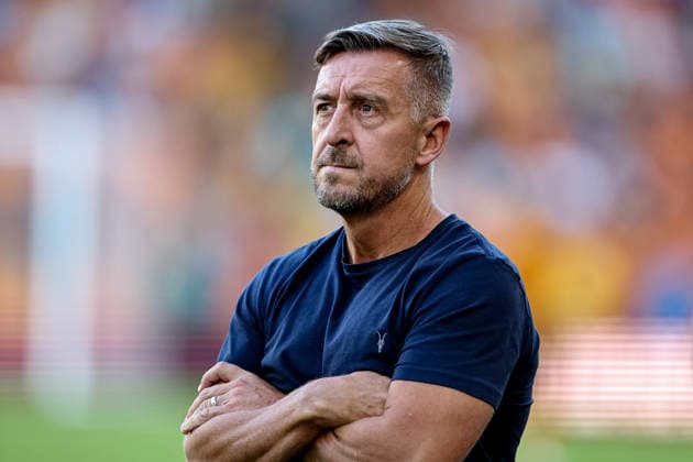 Wolverhampton Wanderers v Port Vale, EFL Carabao Cup Wolverhampton Wanderers Head Coach Cesar Peixoto before the EFL Carabao Cup match between Wolverhampton Wanderers and Port Vale at Molineux, Wolverhampton, UK on 8 August 2026. Wolverhampton Molineux West Midlands UK Editorial use only DataCo restrictions apply See www.football-dataco.com , Copyright: xManjitxNarotrax PSI-24675-0005