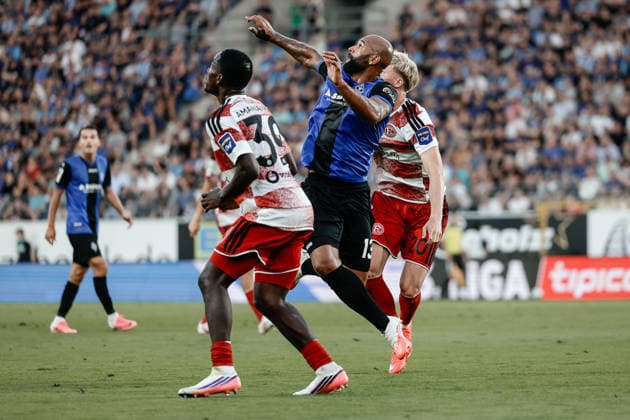 07.08.2026, xhettx, Fussball 3.Liga, SV Waldhof Mannheim - Fortuna Düsseldorf v.l. Terrence Boyd (SV Waldhof Mannheim, 13) erwartet den Ball (DFL DFB REGULATIONS PROHIBIT ANY USE OF PHOTOGRAPHS as IMAGE SEQUENCES and or QUASI-VIDEO) *** August 7, 2026, xhettx, Soccer 3rd Division, SV Waldhof Mannheim vs. Fortuna Düsseldorf: Terrence Boyd of SV Waldhof Mannheim, No. 13, waits for the ball. DFL and DFB regulations prohibit any use of photographs as image sequences and or quasi-video.