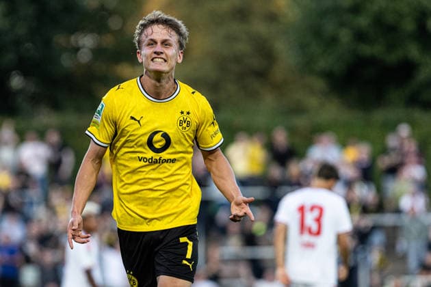 Regionalliga West: Borussia Dortmund II - 1.FC Köln II, 07.08.2026 Borussia Dortmund U23 bejubelt das Tor, 1:0 durch Tim Degener (Borussia Dortmund U23, 7) Regionalliga West: Borussia Dortmund II - 1.FC Köln II, Rote Erde, Dortmund; 07.08.2026 DFB regulations prohibit any use of photographs as image sequences and or quasi video. *** Regionalliga West: Borussia Dortmund II vs. 1. FC Köln II, August 7, 2026. Borussia Dortmund U23 celebrates the goal—1–0 by Tim Degener. Borussia Dortmund U23, 7. Regionalliga West: Borussia Dortmund II vs. 1. FC Köln II, Rote Erde, Dortmund, August 7, 2026 DFB regulations prohibit any use of photographs as image sequences and or quasi-video Copyright: xBEAUTIFULxSPORTS Buriakovx