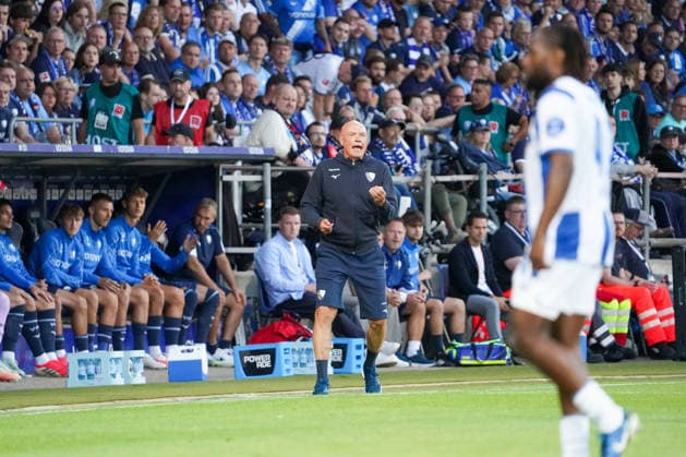 Deutschland: Fussball 2.Bundesliga 2026 2027, 1. Spieltag - VfL Bochum vs Hertha BSC - Vonovia Ruhrstadion (Bochum): Geste, Gestik, Emotion Uwe Rösler Uwe Rosler (Trainer VfL Bochum) *** Germany Soccer 2. Bundesliga 2026–2027, Matchday 1: VfL Bochum vs. Hertha BSC at Vonovia Ruhrstadion in Bochum; Gestures, Body Language, Emotion; Uwe Rösler, Coach of VfL Bochum Copyright: xAymanxAlahmedx