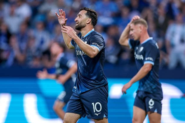 08.07.2026, Fußball, VfL Bochum - Hertha BSC, 2. Fußball-Bundesliga, 1. Spieltag, Vonovia Ruhrstadion, Saison 2026 2027: Berkan Taz (VfL Bochum 10) enttäuscht Enttäuschung gestikulierend auf dem Spielfeld DFB regulations prohibit any use of photographs as image sequences and or quasi-video. Nordrhein-Westfalen Deutschland *** July 8, 2026, Soccer, VfL Bochum vs. Hertha BSC, 2. Bundesliga, Matchday 1, Vonovia Ruhrstadion, 2026–2027 Season, Berkan Taz of VfL Bochum, number 10, looking disappointed and gesturing on the field. DFB regulations prohibit any use of photographs as image sequences and or quasi-video. North Rhine-Westphalia, Germany