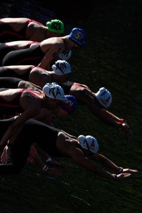 Athletes at the start of the Open Water Women s 3km Knockout Sprint Semi Final during the European Aquatics Championships at the Olympic Aquatic Center in Paris (France), August 7, 2026. Andrea Staccioli Deepbluemedia Insidefoto