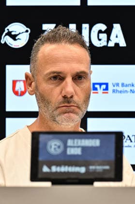 2. Liga; SV Waldhof Mannheim - Fortuna Düsseldorf; 07.08.2026 MANNHEIM, GERMANY - 07. AUGUST: im Bild Alexander ENDE Trainer Fortuna Düsseldorf auf der Pressekonferenz nach dem Match der 3. Liga zwischen dem SV Waldhof Mannheim und Fortuna Düsseldorf am 1. Spieltag im Carl-Benz Stadion *** 2nd Division: SV Waldhof Mannheim vs. Fortuna Düsseldorf, August 7, 2026, MANNHEIM, GERMANY, August 7. Pictured: Alexander ENDE, coach of Fortuna Düsseldorf, at the post-match press conference following the 3. Liga match between SV Waldhof Mannheim and Fortuna Düsseldorf on Matchday 1 at the Carl Benz Stadium Copyright: xBEAUTIFULxSPORTS Goldbergx