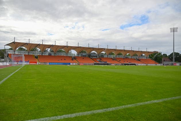 Stadion am Marschweg, Oldenburg, Ansicht Haupttribuene VfB Oldenburg vs. SV Drochtersen Assel, Fussball, Regionalliga Nord, 2. Spieltag, Saison 2026 2027, 07.08.2026, VfB Oldenburg vs. SV Drochtersen Assel, Fussball, Regionalliga Nord, 2. Spieltag, Saison 2026 2027, 07.08.2026 Oldenburg *** Marschweg Stadium, Oldenburg, view of the main grandstand: VfB Oldenburg vs. SV Drochtersen Assel, soccer, Regionalliga Nord, Matchday 2, 2026–2027 season, August 7, 2026, VfB Oldenburg vs. SV Drochtersen Assel, soccer, Regionalliga Nord, Matchday 2, 2026–2027 season, August 7, 2026, Oldenburg Copyright: xEibner-Pressefoto RobertxGertzenx EP_RGN