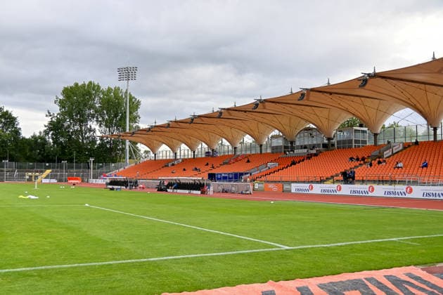 Stadion am Marschweg, Oldenburg, Ansicht Haupttribuene VfB Oldenburg vs. SV Drochtersen Assel, Fussball, Regionalliga Nord, 2. Spieltag, Saison 2026 2027, 07.08.2026, VfB Oldenburg vs. SV Drochtersen Assel, Fussball, Regionalliga Nord, 2. Spieltag, Saison 2026 2027, 07.08.2026 Oldenburg *** Marschweg Stadium, Oldenburg, view of the main grandstand: VfB Oldenburg vs. SV Drochtersen Assel, soccer, Regionalliga Nord, Matchday 2, 2026–2027 season, August 7, 2026, VfB Oldenburg vs. SV Drochtersen Assel, soccer, Regionalliga Nord, Matchday 2, 2026–2027 season, August 7, 2026, Oldenburg Copyright: xEibner-Pressefoto RobertxGertzenx EP_RGN