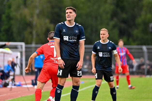 Mats Facklam (VfB Oldenburh, 29) unzufrieden VfB Oldenburg vs. SV Drochtersen Assel, Fussball, Regionalliga Nord, 2. Spieltag, Saison 2026 2027, 07.08.2026, VfB Oldenburg vs. SV Drochtersen Assel, Fussball, Regionalliga Nord, 2. Spieltag, Saison 2026 2027, 07.08.2026 Oldenburg *** Mats Facklam, VfB Oldenburg, 29, dissatisfied; VfB Oldenburg vs. SV Drochtersen Assel, Soccer, Regionalliga Nord, Matchday 2, 2026–2027 Season, August 7, 2026, VfB Oldenburg vs. SV Drochtersen Assel, Soccer, Regionalliga Nord, Matchday 2, 2026–2027 season, August 7, 2026, Oldenburg Copyright: xEibner-Pressefoto RobertxGertzenx EP_RGN