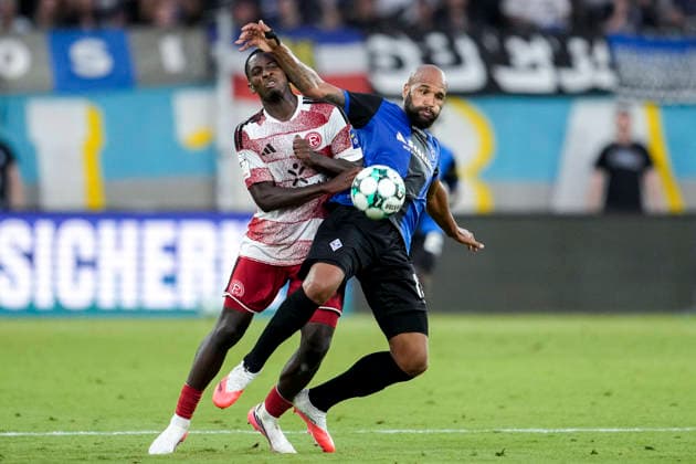 v.li.: Kaden Amaniampong (F95, 39), Terrence Boyd (SV Waldhof, 13), Zweikampf, Spielszene, Duell, duel, tackle, tackling, Dynamik, Action, Aktion, 07.08.2026, Mannheim (Deutschland), Fussball, 3. Liga, SV Waldhof Mannheim - Fortuna Düsseldorf, DFB DFL REGULATIONS PROHIBIT ANY USE OF PHOTOGRAPHS AS IMAGE SEQUENCES AND OR QUASI-VIDEO. *** From left: Kaden Amaniampong (F95), 39, Terrence Boyd (SV Waldhof), 13, tackle, game scene, duel, tackle, tackling, dynamism, action, August 7, 2026, Mannheim, Germany, soccer, 3rd Division, SV Waldhof Mannheim vs. Fortuna Düsseldorf, DFB and DFL regulations prohibit any use of photographs as image sequences and or quasi-video xozx