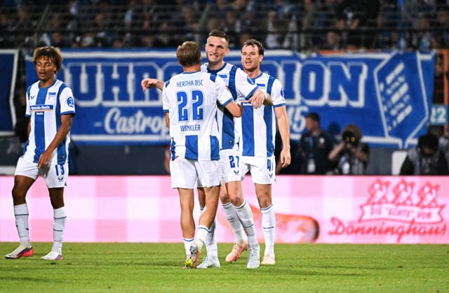 Bochum, Germany, 2. Bundesliga, Matchday 1, Vonovia Ruhrstadion Bochum, VfL Bochum vs Hertha BSC Berlin 0:1; Niklas Kolbe (HBB), Marten Winkler (HBB) celebrate after the match. Celebration, Joy, Action. *** Bochum, Germany, 2. Bundesliga, Matchday 1, Vonovia Ruhrstadion Bochum, VfL Bochum vs. Hertha BSC Berlin 0–1 Niklas Kolbe (HBB) and Marten Winkler (HBB) celebrate after the match. Celebration, Joy, Action