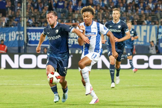 07.08.2026, xgrfx, Fussball 2.Bundesliga, VfL Bochum - Hertha BSC Berlin v.l. Maximilian Wittek (VfL Bochum), Oluwaseun Adewumi (Hertha BSC) (DFL DFB REGULATIONS PROHIBIT ANY USE OF PHOTOGRAPHS as IMAGE SEQUENCES and or QUASI-VIDEO) Bochum *** August 7, 2026, xgrfx, Soccer 2. Bundesliga, VfL Bochum vs. Hertha BSC Berlin, Maximilian Wittek (VfL Bochum), Oluwaseun Adewumi (Hertha BSC). DFL and DFB regulations prohibit any use of photographs as image sequences and or quasi-video. Bochum