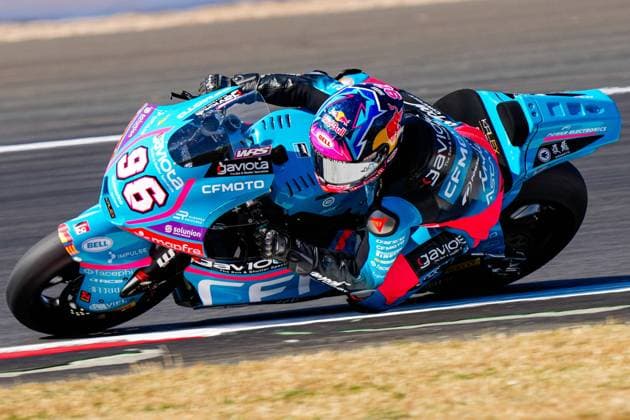 Free practice before Qatar Airways Grand Prix of the United Kingdom of MotoGP at Silverstone Circuit. 07 August 2026 In picture: Moto2 Daniel Holgado Entrenamientos libres previos al Gran Premio Qatar Airways de MotoGP del Reino Unido en el circuito de Silverstone. 07 de Agosto de 2026 POOL MotoGP.com Cordon Press Images will be for editorial use only. Mandatory credit: MotoGP.com Cordon Press 