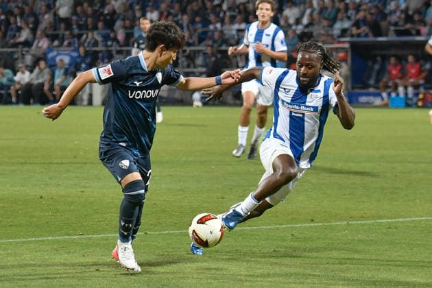 v. li. im Zweikampf Koji Miyoshi (Bochum 23) Deyovaisio Zeefuik (BSC 42) 07.08.2026 ¢ Fussball ¢ VfL Bochum vs Hertha BSC, Vonovia Ruhrstadion, Bochum, DFB DFL REGULATIONS PROHIBIT ANY USE OF PHOTOGRAPHS AS IMAGE SEQUENCES AND OR QUASI-VIDEO NRW Germany *** From left: Koji Miyoshi (Bochum 23) and Deyovaisio Zeefuik (BSC 42) in a one-on-one duel, July 8, 2026 ¢ Soccer ¢ VfL Bochum vs. Hertha BSC, Vonovia Ruhrstadion, Bochum, DFB DFL REGULATIONS PROHIBIT ANY USE OF PHOTOGRAPHS AS IMAGE SEQUENCES AND OR QUASI-VIDEO NRW Germany Copyright: xpepphotox xSaschaxWeizx pep00321, pep_20260807_hm_395833