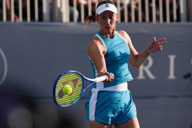 National Bank Open 2026 - Day 7 TORONTO, CANADA - AUGUST 7 : Elise Mertens of Belgium in action against Naomi Osaka of Japan in the round of 32 during the WTA, Tennis Damen 1000 National Bank Open in Toronto, Ontario, Canada on August 7, 2026. Mert Alper Dervis Anadolu Ontario Canada. Editorial use only. Please get in touch for any other usage.  Copyright: x2026xAnadoluxMertxAlperxDervisx