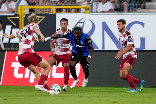 v.li.: Elias Arden (F95, 38), Steven van der Sloot (F95, 2), Owono-Darnell Keumo (SV Waldhof, 17), Tim Oberdorf (F95, 15), Zweikampf, Spielszene, Duell, duel, tackle, tackling, Dynamik, Action, Aktion, 07.08.2026, Mannheim (Deutschland), Fussball, 3. Liga, SV Waldhof Mannheim - Fortuna Düsseldorf, DFB DFL REGULATIONS PROHIBIT ANY USE OF PHOTOGRAPHS AS IMAGE SEQUENCES AND OR QUASI-VIDEO. *** From left: Elias Arden F95, 38, Steven van der Sloot F95, 2, Owono Darnell Keumo SV Waldhof, 17, Tim Oberdorf F95, 15, tackle, game scene, duel, tackle, tackling, dynamics, action, August 7, 2026, Mannheim, Germany, soccer, 3rd Division, SV Waldhof Mannheim vs. Fortuna Düsseldorf, DFB and DFL regulations prohibit any use of photographs as image sequences and or quasi-video xozx