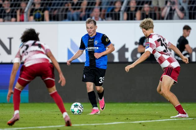 v.li.: Anas Slimani (F95, 34), Arlind Rexhepi (SV Waldhof, 33), Elias Arden (F95, 38), Aktion, Action, Spielszene, 07.08.2026, Mannheim (Deutschland), Fussball, 3. Liga, SV Waldhof Mannheim - Fortuna Düsseldorf, DFB DFL REGULATIONS PROHIBIT ANY USE OF PHOTOGRAPHS AS IMAGE SEQUENCES AND OR QUASI-VIDEO. *** v li Anas Slimani F95, 34, Arlind Rexhepi SV Waldhof, 33, Elias Arden F95, 38, Action, Game Scene, August 7, 2026, Mannheim, Germany, soccer, 3rd Division, SV Waldhof Mannheim vs. Fortuna Düsseldorf, DFB and DFL regulations prohibit any use of photographs as image sequences and or quasi-video xozx
