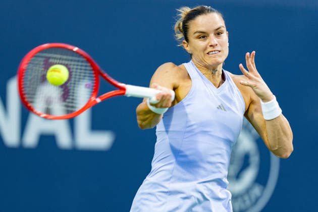 TORONTO, ON - AUGUST 07: Maria Sakkari of Greece returns a shot during her match at the WTA, Tennis Damen National Bank Open tournament on August 7, 2026 at Sobeys Stadium in Toronto, ON, Canada (Photo by Julian Avram Icon Sportswire) TENNIS: AUG 07 National Bank Open EDITORIAL USE ONLY Icon2608071437