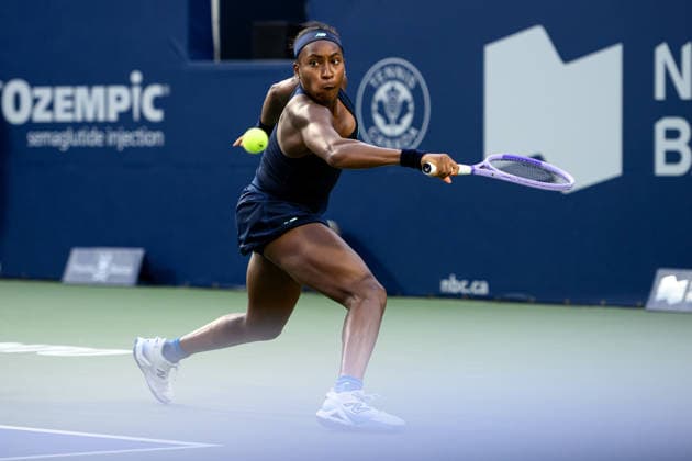 August 7, 2026, Toronto, Ontario, Canada: COCO GAUFF of the United States returns the ball during her third-round match against Maria Sakkari of Greece at the National Bank Open, part of the Hologic WTA, Tennis Damen Tour, at Sobeys Stadium. Gauff defeated Sakkari 6-1, 6-4 to advance to the fourth round. Tennis 2026: WTA 1000 National Bank Open Presented By Rogers.  - ZUMAr228 20260807_znp_r228_039 Copyright: xVasiliyxRyabykhx