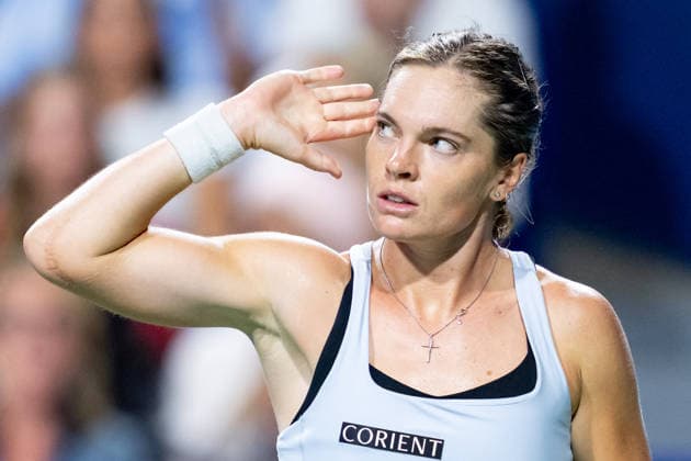 TORONTO, ON - AUGUST 07: Caty McNally of the United States reacts after winning a point during her match at the WTA, Tennis Damen National Bank Open tournament on August 7, 2026 at Sobeys Stadium in Toronto, ON, Canada (Photo by Julian Avram Icon Sportswire) TENNIS: AUG 07 National Bank Open EDITORIAL USE ONLY Icon2608071549
