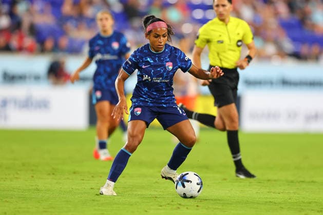HARRISON, NJ - AUGUST 07: Perle Morroni 75 of the San Diego Wave FC during the NWSL game against Gotham FC on August 7, 2026 at Sports Illustrated Stadium in Harrison, New Jersey. (Photo by Rich Graessle Icon Sportswire) SOCCER: AUG 07 NWSL Gotham FC vs SD Wave EDITORIAL USE ONLY Icon26080729978