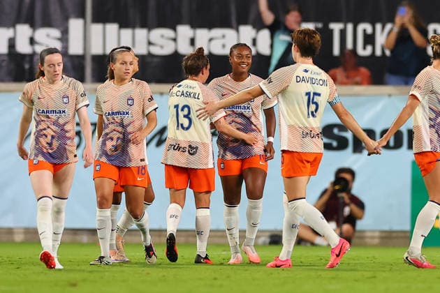 HARRISON, NJ - AUGUST 07: Jaedyn Shaw 10 of the Gotham FC celebrates with teammates after scoring during the first half of the NWSL game against San Diego Wave FC on August 7, 2026 at Sports Illustrated Stadium in Harrison, New Jersey. (Photo by Rich Graessle Icon Sportswire) SOCCER: AUG 07 NWSL Gotham FC vs SD Wave EDITORIAL USE ONLY Icon26080729985