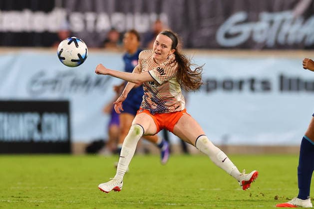 HARRISON, NJ - AUGUST 07: Rose Lavelle 16 of the Gotham FC during the second half of the NWSL game against San Diego Wave FC on August 7, 2026 at Sports Illustrated Stadium in Harrison, New Jersey. (Photo by Rich Graessle Icon Sportswire) SOCCER: AUG 07 NWSL Gotham FC vs SD Wave EDITORIAL USE ONLY Icon26080730022