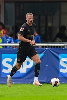 07.08.2026, xydrx, Fußball, Testspiel, TSG 1899 Hoffenheim - Borussia Mönchengladbach, Saison 2026 2027, Silberstadt Arena Schwaz: Nico Elvedi (Borussia Moenchengladbach, 30) DFB regulations prohibit any use of photographs as image sequences and or quasi-video. *** August 7, 2026, xydrx, soccer, friendly match, TSG 1899 Hoffenheim vs. Borussia Mönchengladbach, 2026–2027 season, Silberstadt Arena Schwaz, Nico Elvedi, Borussia Mönchengladbach, 30. DFB regulations prohibit any use of photographs as image sequences and or quasi-video Copyright: HMBxMedia YannisxDreimann