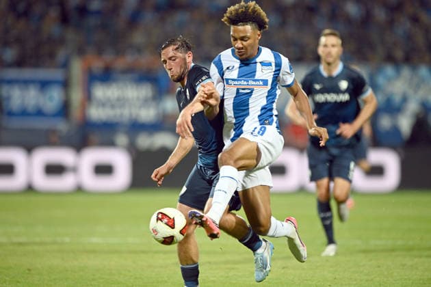 Maximilian WITTEK (BO) gegen Oluwaseun ADEWUMI (B) Aktion, Zweikampf, Fussball 2. Bundesliga, 1. Spieltag, VfL Bochum (BO) - Hertha BSC Berlin (B) 0-1 am 07.08.2026 im Vonovia Ruhrstadion Bochum Deutschland. DFL regulations prohibit any use of photographs as image sequences and or quasi-video Â *** Maximilian WITTEK (BO) vs. Oluwaseun ADEWUMI (B) – Action, Tackle, Soccer, 2. Bundesliga, Matchday 1, VfL Bochum BO vs. Hertha BSC Berlin B 0–1 on August 7, 2026, at the Vonovia Ruhrstadion in Bochum, Germany. DFL regulations prohibit any use of photographs as image sequences and or quasi-video.