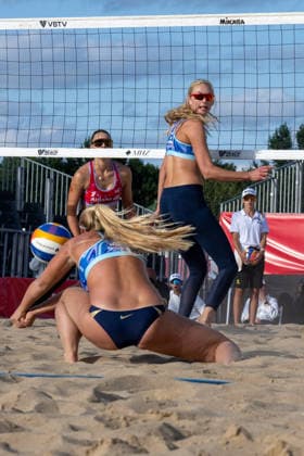 HAMBURG, GERMANY - AUGUST 7: Sara Hughes (Player No. 1, USA), Ally Batenhorst (Player No. 2, USA) during the Beach Pro Tour - Elite 16 at Hamburg on August 7, 2026 in Hamburg, Germany. Germany Copyright: xPeterxWeberx