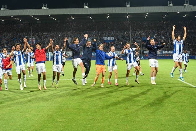 Schlussjubel, Jubel, jubeln, Freude, cheers, Hertha BSC Berlin, Fussball 2. Bundesliga, 1. Spieltag, VfL Bochum (BO) - Hertha BSC Berlin (B) 0-1 am 07.08.2026 im Vonovia Ruhrstadion Bochum Deutschland. DFL regulations prohibit any use of photographs as image sequences and or quasi-video Â *** Final celebration, celebration, cheering, joy, cheers, Hertha BSC Berlin, Soccer 2. Bundesliga, Matchday 1, VfL Bochum BO vs. Hertha BSC Berlin B 0–1 on August 7, 2026, at the Vonovia Ruhrstadion in Bochum, Germany. DFL regulations prohibit any use of photographs as image sequences and or quasi-video.