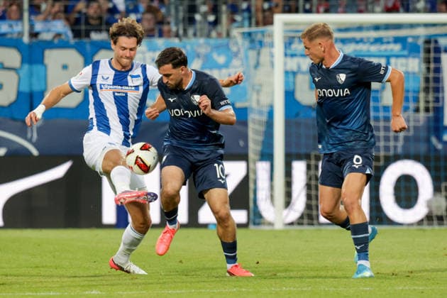 07.08.2026, xgrfx, Fussball 2.Bundesliga, VfL Bochum - Hertha BSC Berlin v.l. Linus Gechter (Hertha BSC), Berkan Taz (VfL Bochum) (DFL DFB REGULATIONS PROHIBIT ANY USE OF PHOTOGRAPHS as IMAGE SEQUENCES and or QUASI-VIDEO) Bochum *** August 7, 2026, xgrfx, Soccer 2. Bundesliga, VfL Bochum vs. Hertha BSC Berlin, Linus Gechter (Hertha BSC), Berkan Taz (VfL Bochum). DFL and DFB regulations prohibit any use of photographs as image sequences and or quasi-video. Bochum