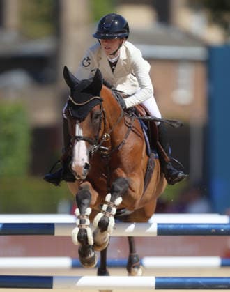 Longines Global Champions Tour, Royal Hospital Chelsea, London, UK - 08 08 2026 Tia Jayne Posner (GBR) riding Happy Folia in the Hyde Park Stables Trophy during the 2026 Longines Global Champions Tour in London London Royal Hospital Chelsea London GBR, UK NEWSPAPERS OUT Copyright: xMarkxGreenwoodx