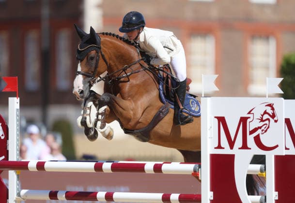 Longines Global Champions Tour, Royal Hospital Chelsea, London, UK - 08 08 2026 Tia Jayne Posner (GBR) riding Happy Folia in the Hyde Park Stables Trophy during the 2026 Longines Global Champions Tour in London London Royal Hospital Chelsea London GBR, UK NEWSPAPERS OUT Copyright: xMarkxGreenwoodx