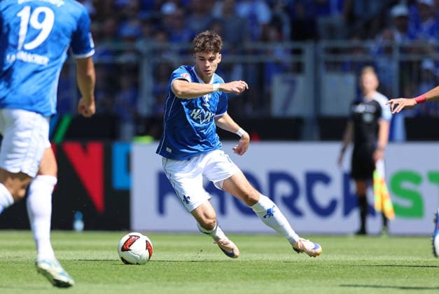 08.08.2026, Fussball 2. Bundesliga, SV Darmstadt 98 - Holstein Kiel, v.l., Noah Weißhaupt (SV Darmstadt 98) DFL DFB REGULATIONS PROHIBIT ANY USE OF PHOTOGRAPHS AS IMAGE SEQUENCES AND OR QUASI-VIDEO. xdcx *** August 8, 2026, Soccer 2. Bundesliga, SV Darmstadt 98 vs. Holstein Kiel, from left: Noah Weißhaupt, SV Darmstadt 98. DFL and DFB regulations prohibit any use of photographs as image sequences and or quasi-video. xdcx Copyright: HMBxMedia Claus