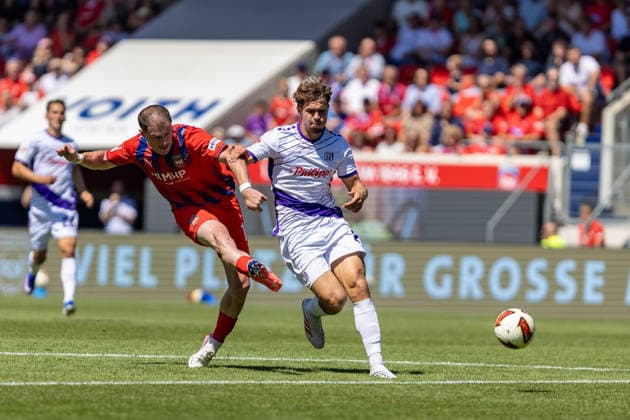 Tor 2:0 Budu Zivzivadze (1.FC Heidenheim, 11) daneben Robin Fabinski (VfL Osnabrueck, 27), GER, 1.FC Heidenheim vs. VfL Osnabrueck, Fussball, 2. Bundesliga, 01. Spieltag, Spielzeit 2026 2027, 08.08.2026, DFL DFB REGULATIONS PROHIBIT ANY USE OF PHOTOGRAPHS AS IMAGE SEQUENCES AND OR QUASI-VIDEO, GER, 1.FC Heidenheim vs. VfL Osnabrueck, Fussball, 2. Bundesliga, 01. Spieltag, Spielzeit 2026 2027, 08.08.2026 Heidenheim *** Goal 2-0 Budu Zivzivadze 1 FC Heidenheim, 11 (missed) Robin Fabinski VfL Osnabrück, 27, GER, 1 FC Heidenheim vs. VfL Osnabrück, Soccer, 2. Bundesliga, Matchday 01, 2026–2027 season, August 8, 2026, DFL and DFB regulations prohibit any use of photographs as image sequences and or quasi-video, GER, 1 FC Heidenheim vs. VfL Osnabrück, Soccer, 2. Bundesliga, Matchday 1, 2026–2027 Season, August 8, 2026, Heidenheim Copyright: xEibner-Pressefoto JanixPlessx EP_JPL