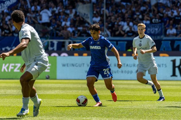 08.08.2026, xdaymx, Fussball 2.Bundesliga, Karlsruher SC - Arminia Bielefeld. Zor, Danyal am Ball. (DFL DFB REGULATIONS PROHIBIT ANY USE OF PHOTOGRAPHS as IMAGE SEQUENCES and or QUASI-VIDEO) Karlsruhe *** August 8, 2026, xdaymx, Soccer 2. Bundesliga, Karlsruher SC vs. Arminia Bielefeld, Zor, Danyal on the ball. DFL and DFB regulations prohibit any use of photographs as image sequences and or quasi-video. Karlsruhe