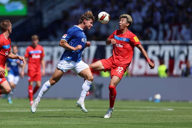 08.08.2026, Fussball 2. Bundesliga, SV Darmstadt 98 - Holstein Kiel, v.l., Fynn Lakenmacher (SV Darmstadt 98), Hiroki Sekine (Holstein Kiel) DFL DFB REGULATIONS PROHIBIT ANY USE OF PHOTOGRAPHS AS IMAGE SEQUENCES AND OR QUASI-VIDEO. xdcx *** August 8, 2026, Soccer, 2. Bundesliga, SV Darmstadt 98 vs. Holstein Kiel, from left: Fynn Lakenmacher (SV Darmstadt 98), Hiroki Sekine (Holstein Kiel). DFL and DFB regulations prohibit any use of photographs as image sequences and or quasi-video. xdcx Copyright: HMBxMedia Claus